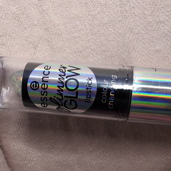 Eessence Lipstick - Glimmer Glow Color Changing lipstick-NWT - Picture 10 of 11